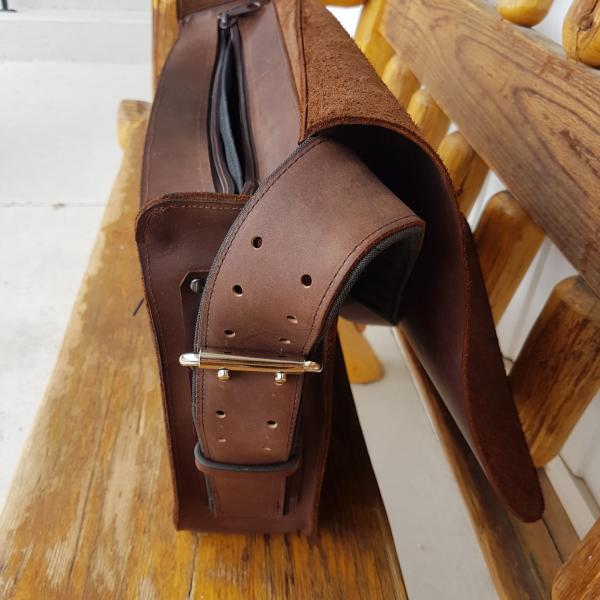 Mail bag large medium brown