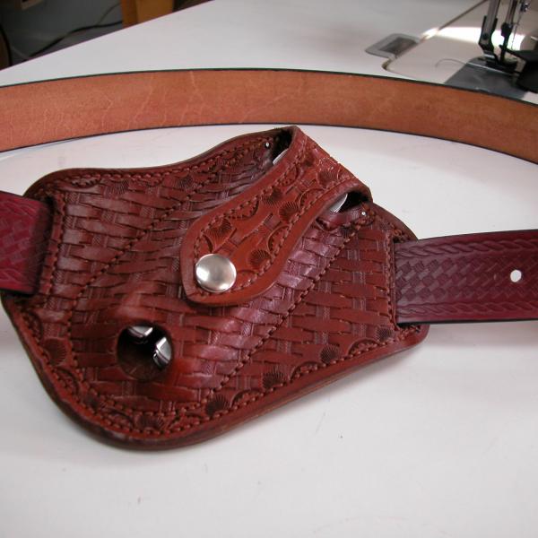 Knife Sheath Quick draw for Multitool, Custom, Full Grain Leather, Hand tooled, Hand made in the Okanagan, Oliver, B.C., Canada.